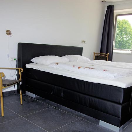 Bed And Breakfast Wouw Экстерьер фото
