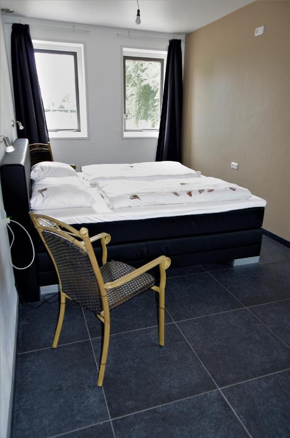 Bed And Breakfast Wouw Экстерьер фото